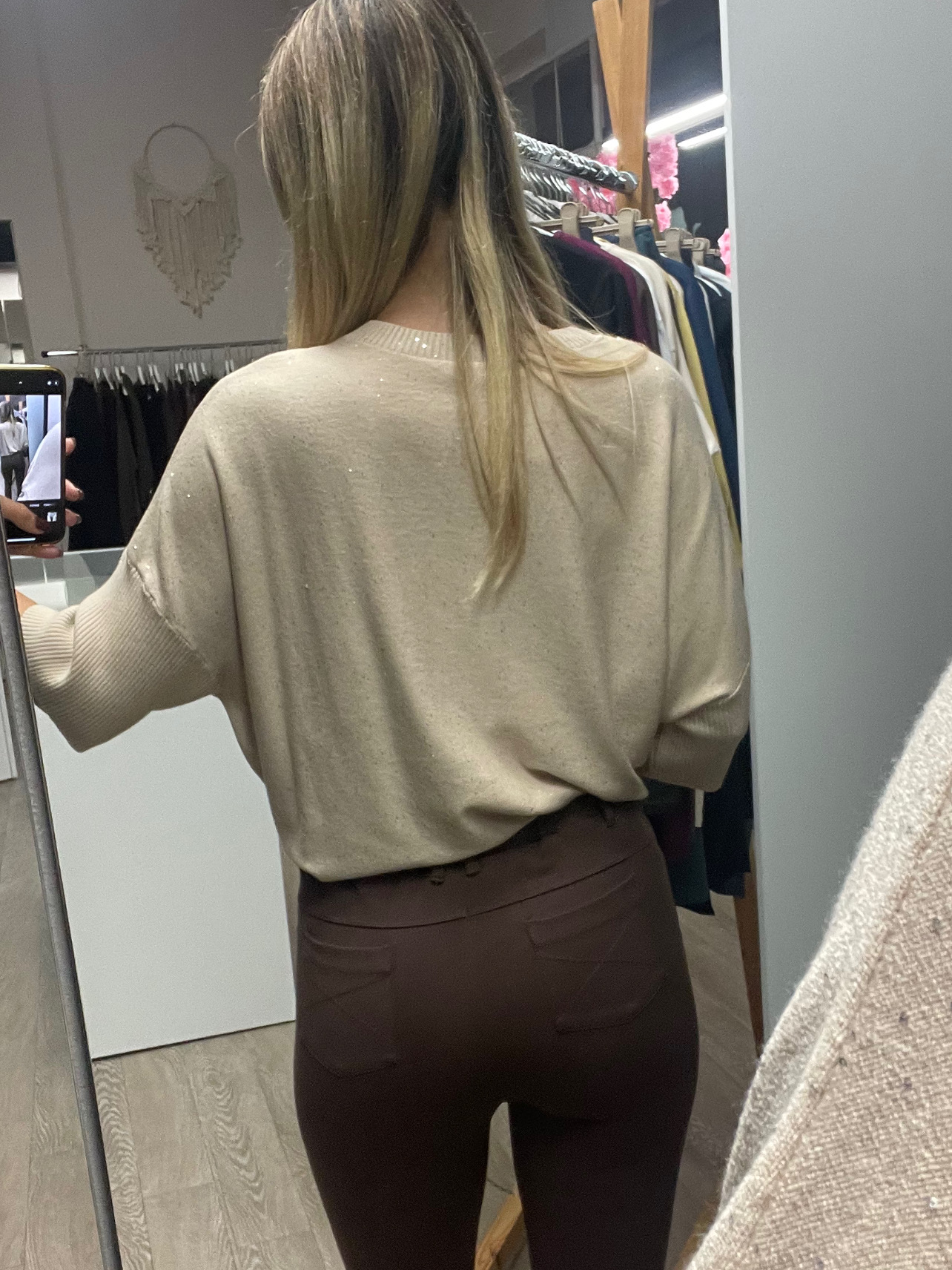 983630A4-7E98-4B2D-A08D-24E78A277CA9