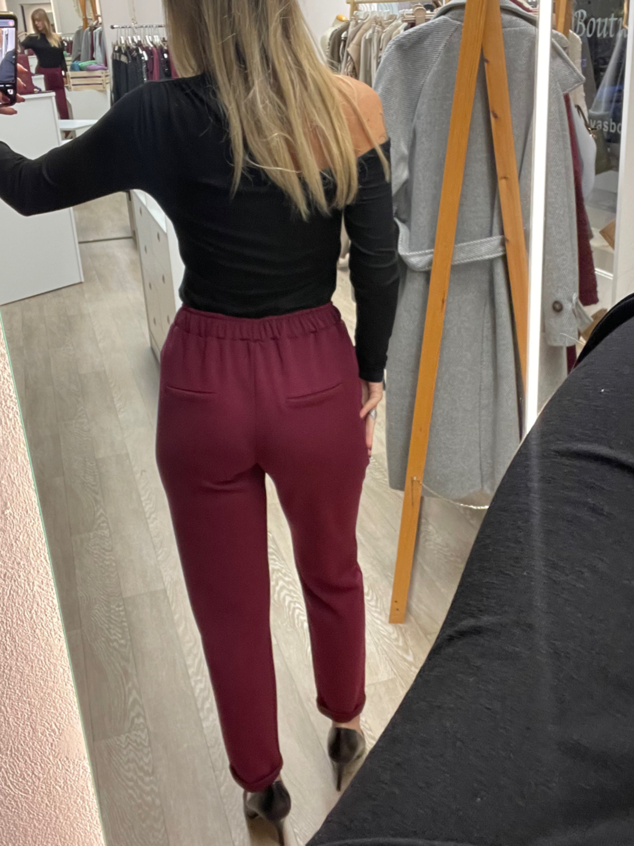 52A7371C-9F67-4CA7-A040-6B028FADE795